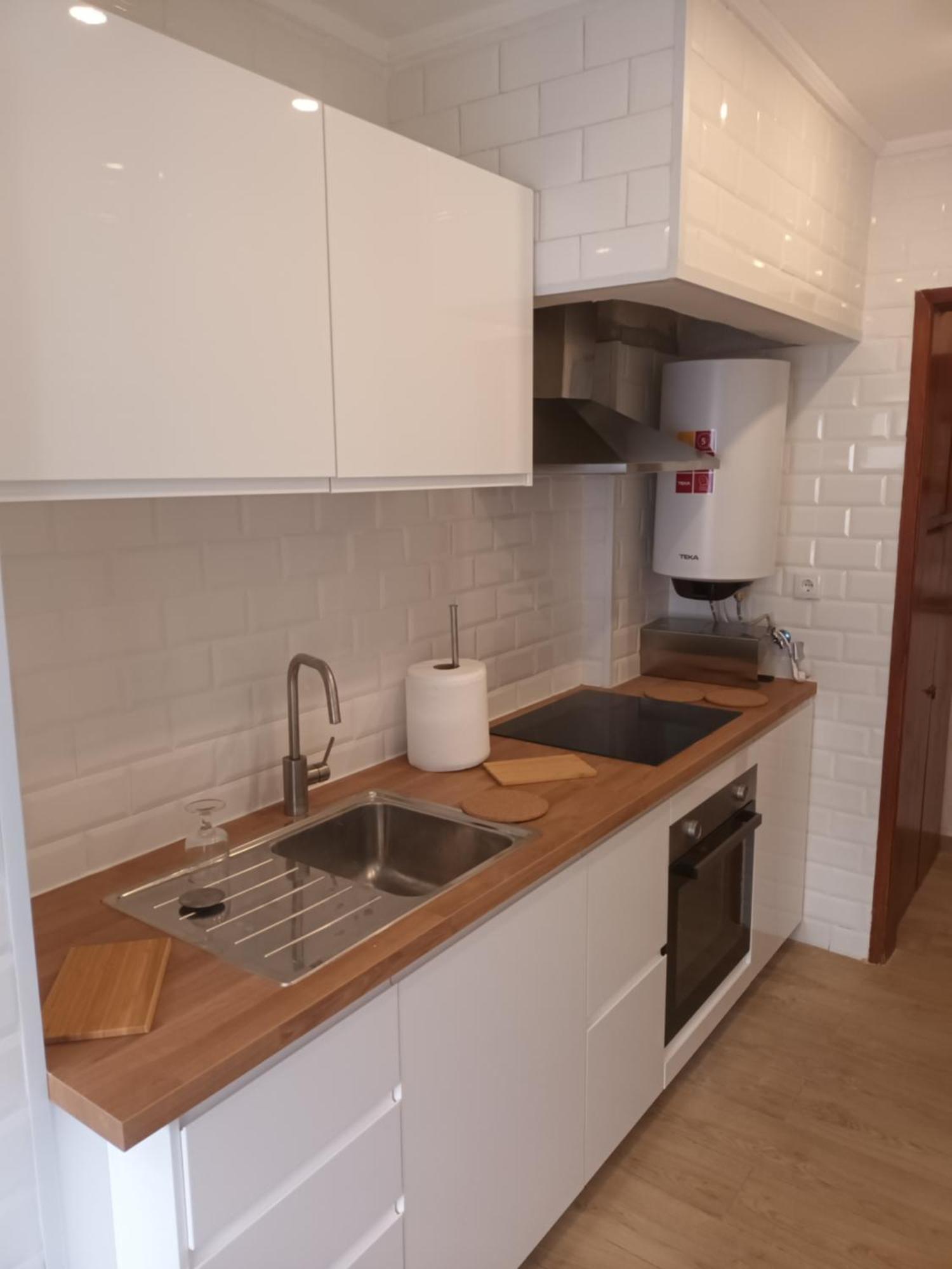 Appartamento Flat T1+1 Fully Eqquiped Lisbona Esterno foto