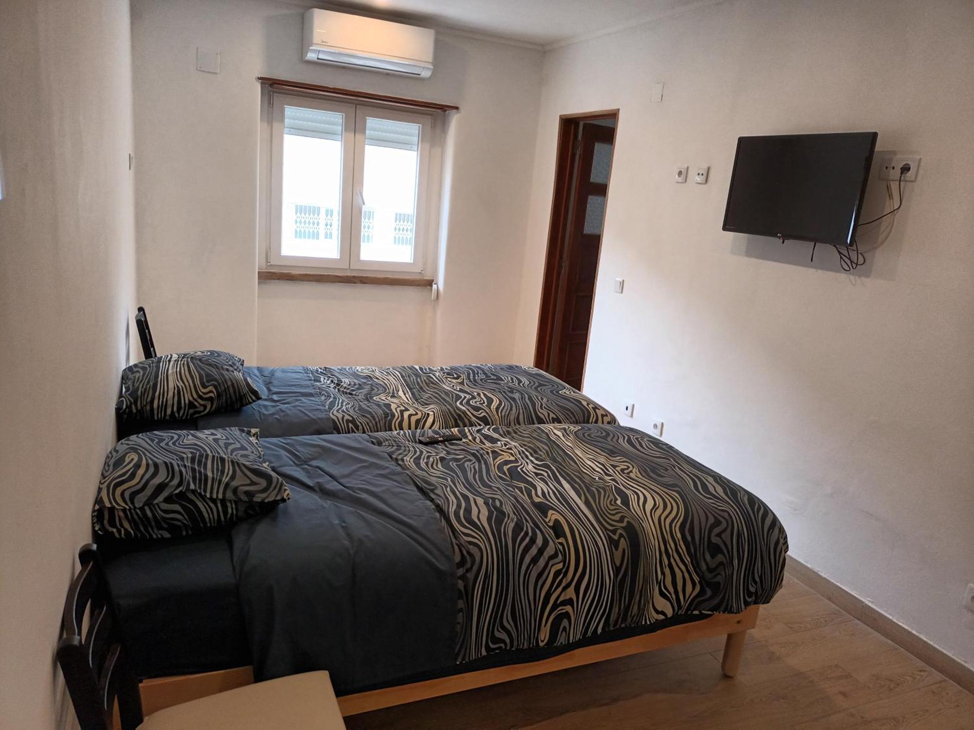 Appartamento Flat T1+1 Fully Eqquiped Lisbona Esterno foto